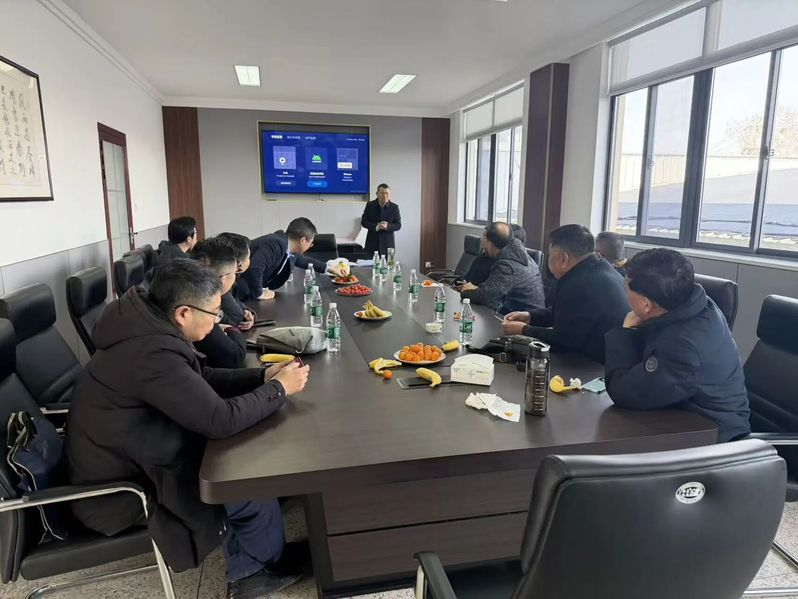 盐城校友会走进校友企业“中石纤...