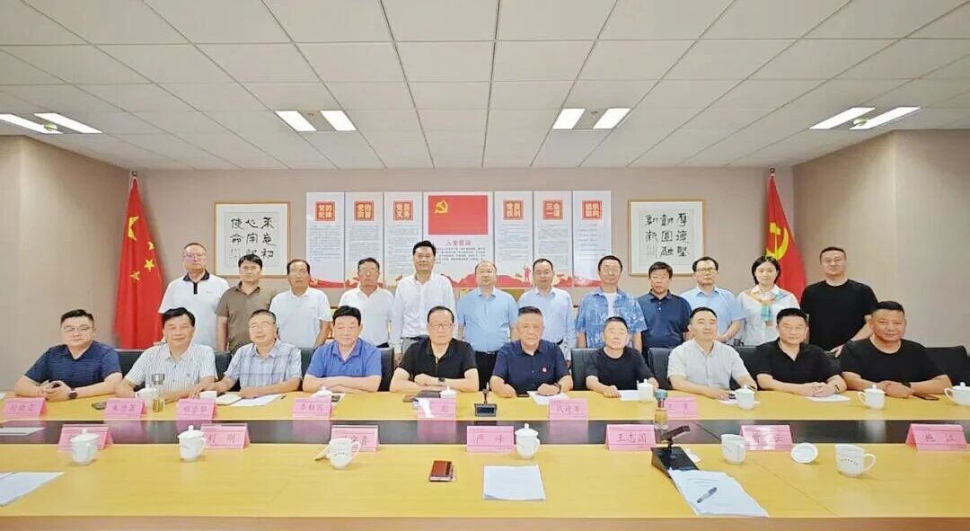 我校盐城校友服务联络办与盐城市...
